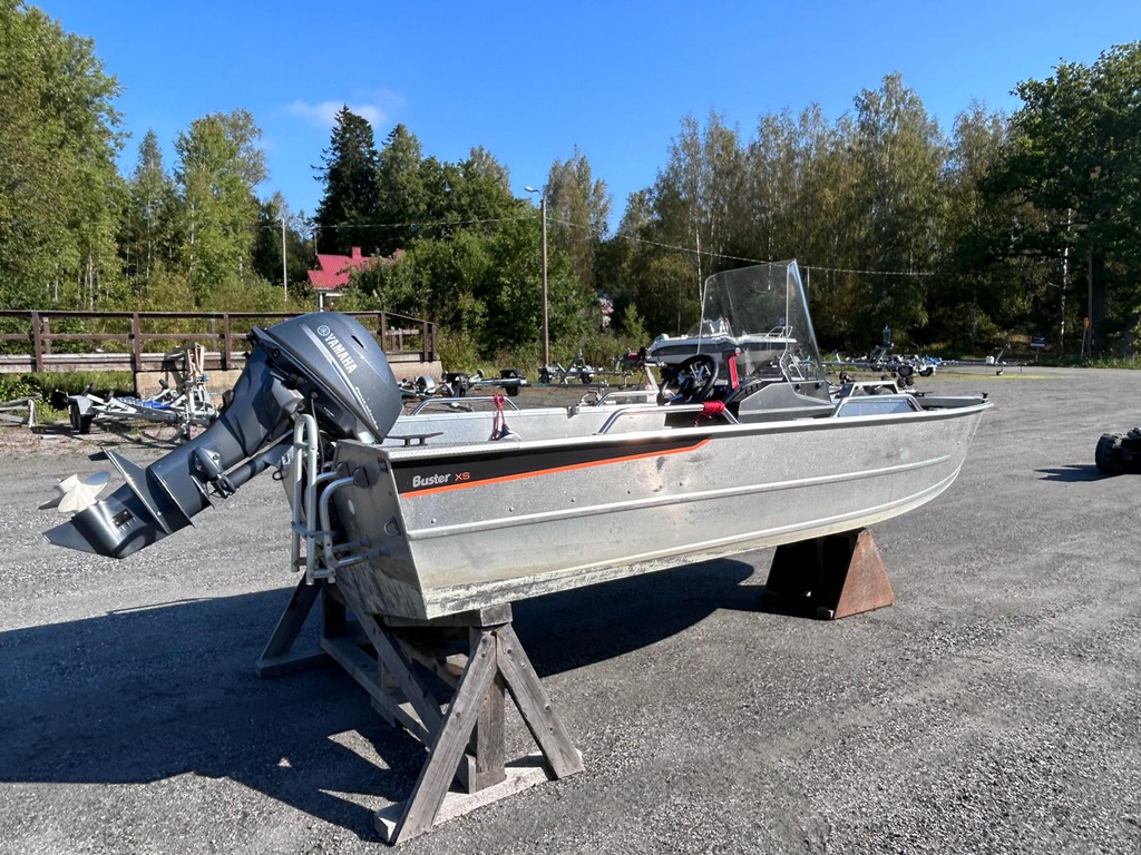 Buster XSr + Yamaha F20 - 2022