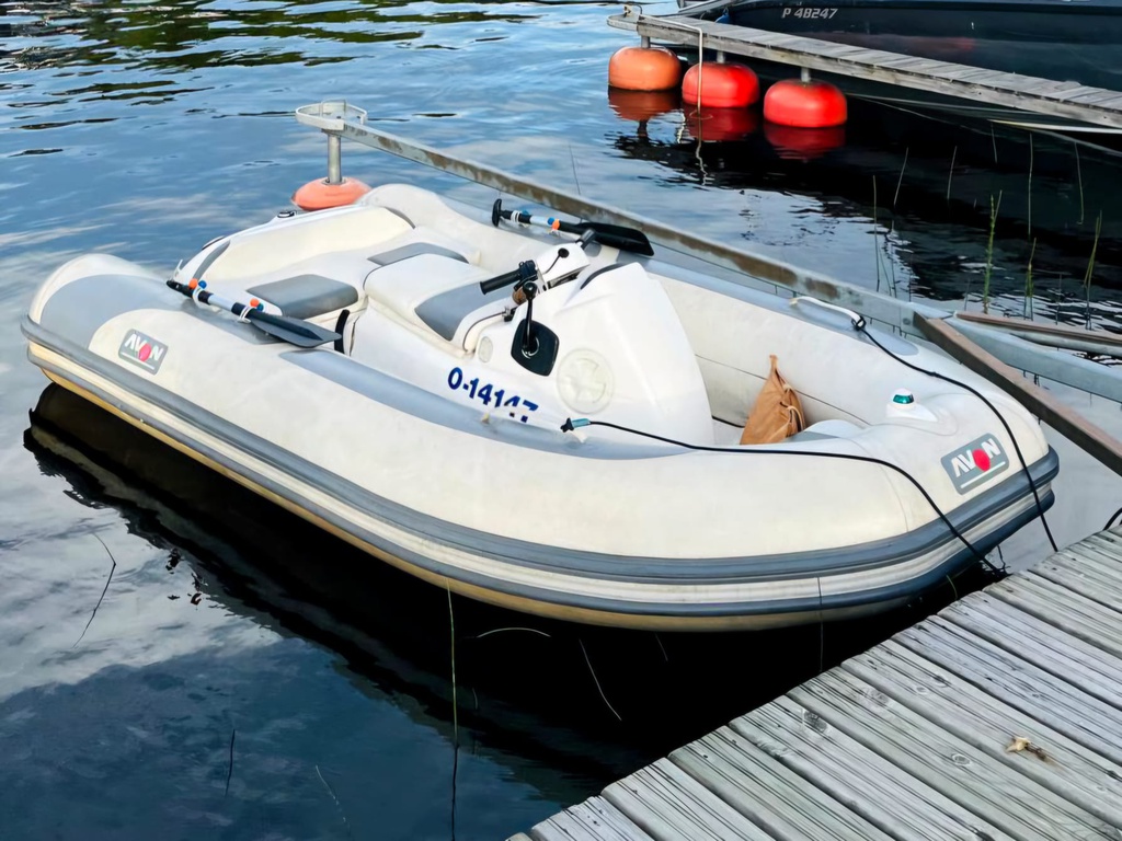Avon Seasport 320 Jet Rib
