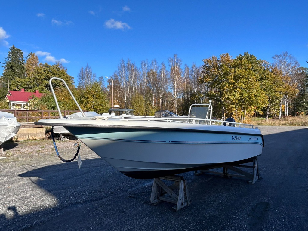 Yamarin 540 Big fish + Suzuki DF60