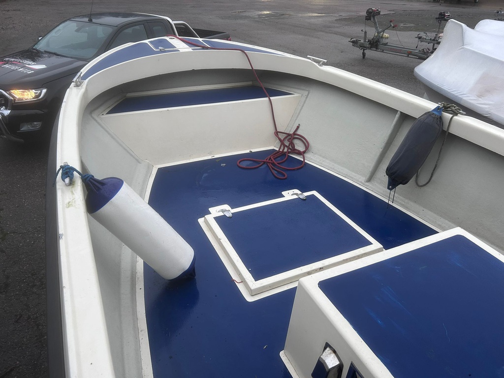 FISHMASTER 810 + Yanmar 4LH-DTE